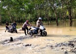 Banjir di Bosar Maligas Genangi Rumah Warga dan Sempat Evaluasi Barang Barang
