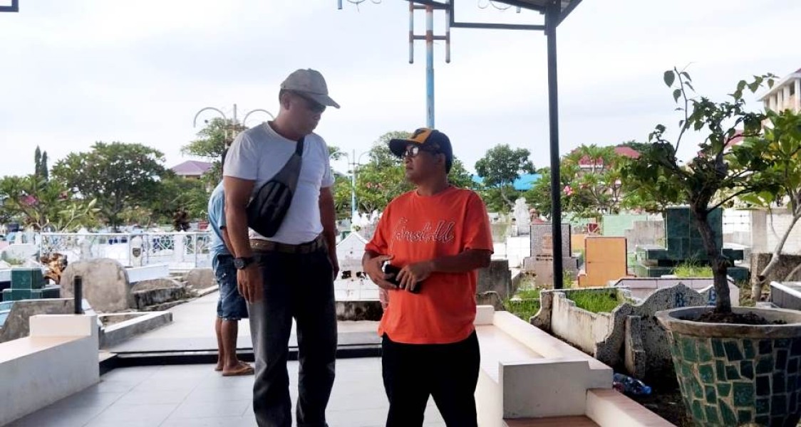 Kenaziran Bersama Polisi, Tertibkan Preman di TPU Muslim Jalan Pane