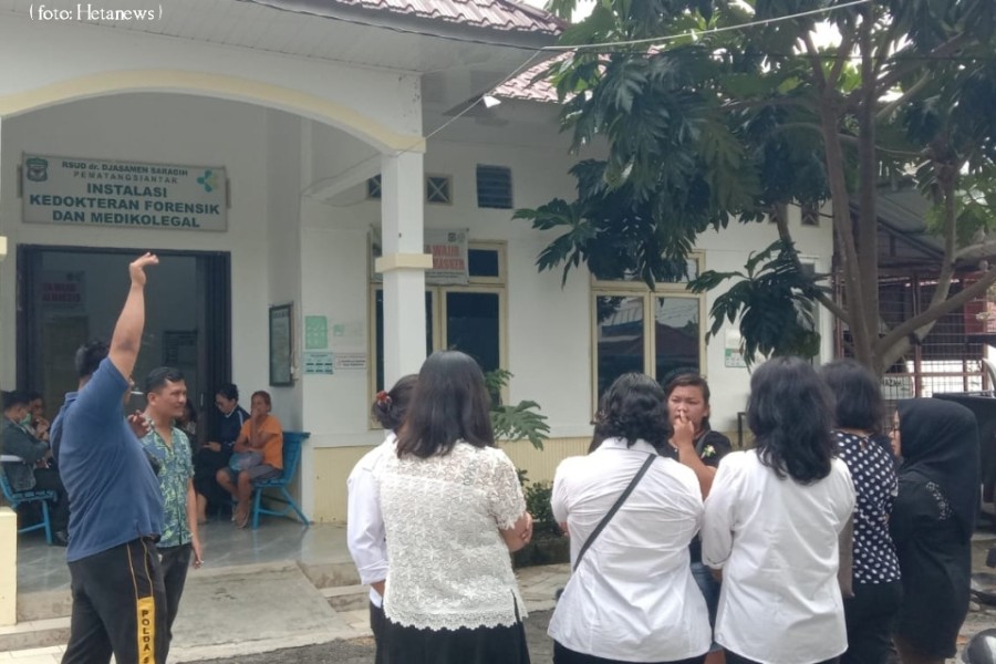 Pegawai Dinkes Siantar ditemukan Gantung Diri Dibelakang Pintu Rumahnya