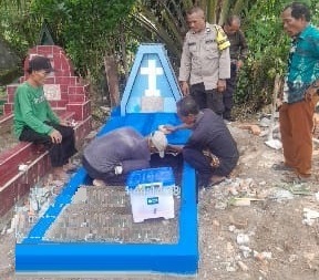 Pembongkran Makam Dipermasalahkan, Akhirnya Dimedias Kapolsek Gunung Malela