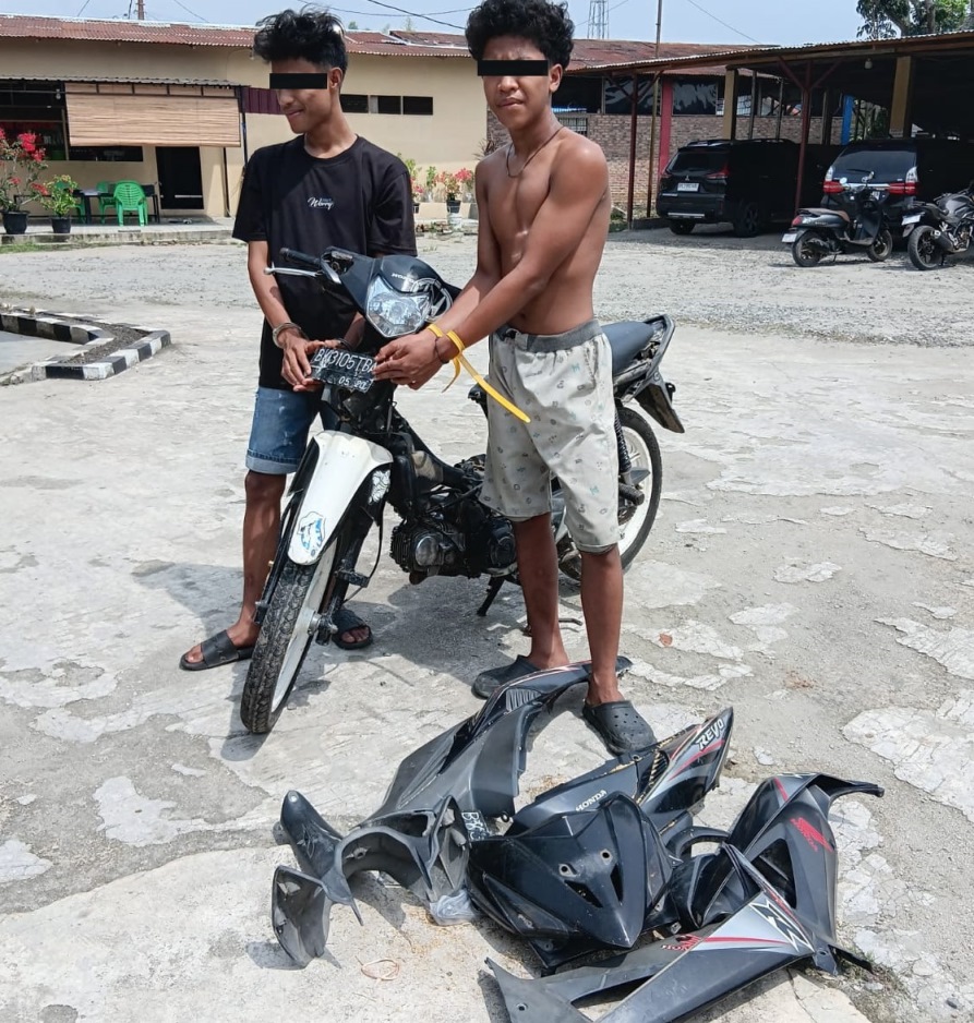 Abang Adik Kompak Curi Sepeda Motor,  Diringkus Polsek Dolok Batu Nanggar