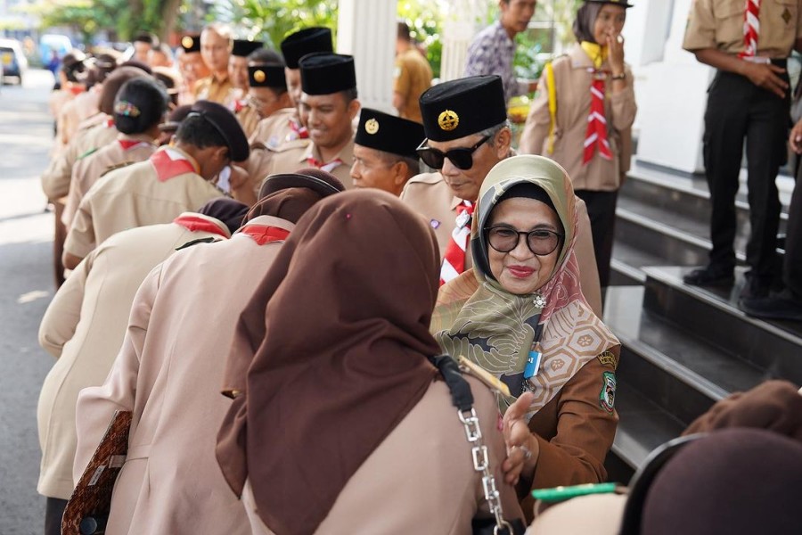 Pelepasan Kontingen Pramuka Siantar menuju Kemah Kaldera Toba III