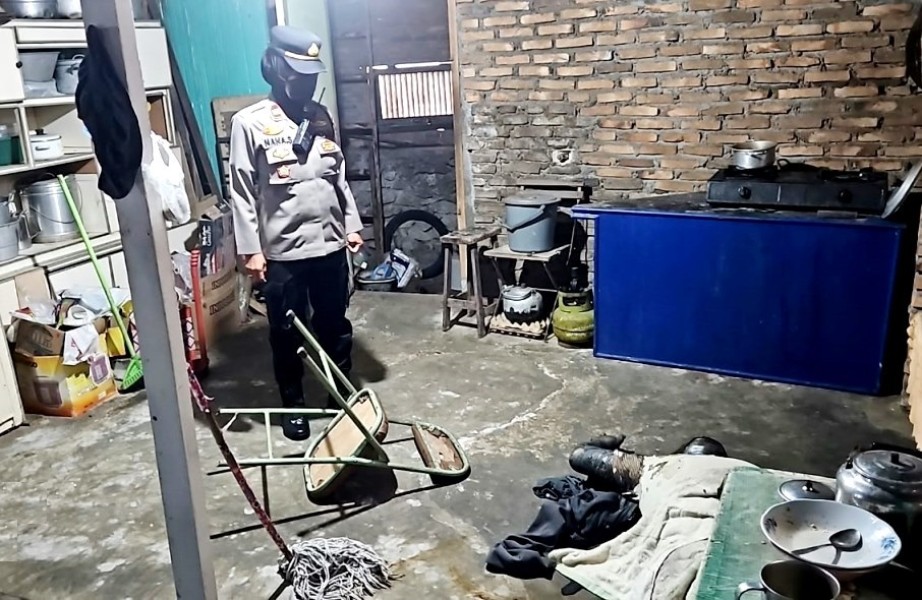 Tinggal Sendiri di Rumah, Penarik Becak Ditemukan Meninggal