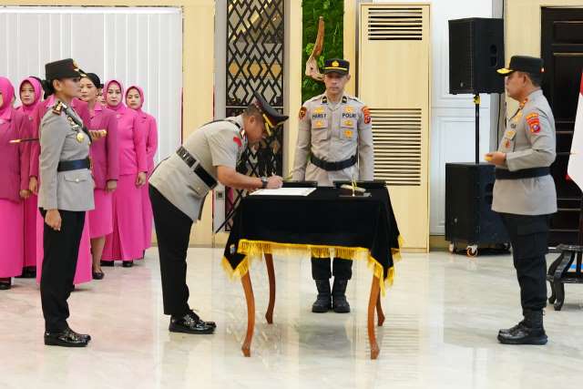 Kapolres Siantar:  AKBP Dhana Noer Kurniawan Resmi Gantikan AKBP Sah Udur  Siitinjak