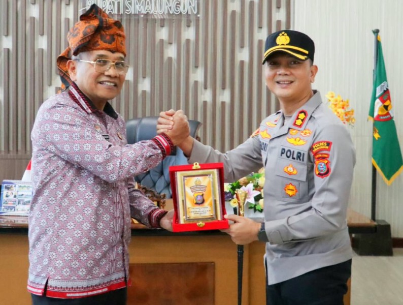 Perkuat Sinergi, Kapolres Simalungun Sambangi Bupati